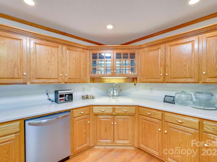 3132 Fox Den Circle, Iron Station, NC 28080.  MLS# CAR4292506, YatesRealty ID 2358. 