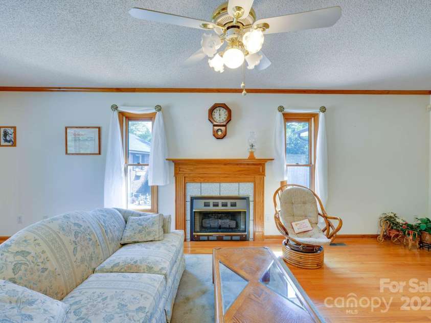 3132 Fox Den Circle, Iron Station, NC 28080.  MLS# CAR4292506, YatesRealty ID 2358. 