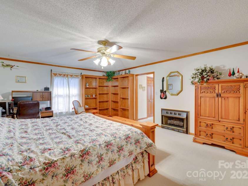3132 Fox Den Circle, Iron Station, NC 28080.  MLS# CAR4292506, YatesRealty ID 2358. 