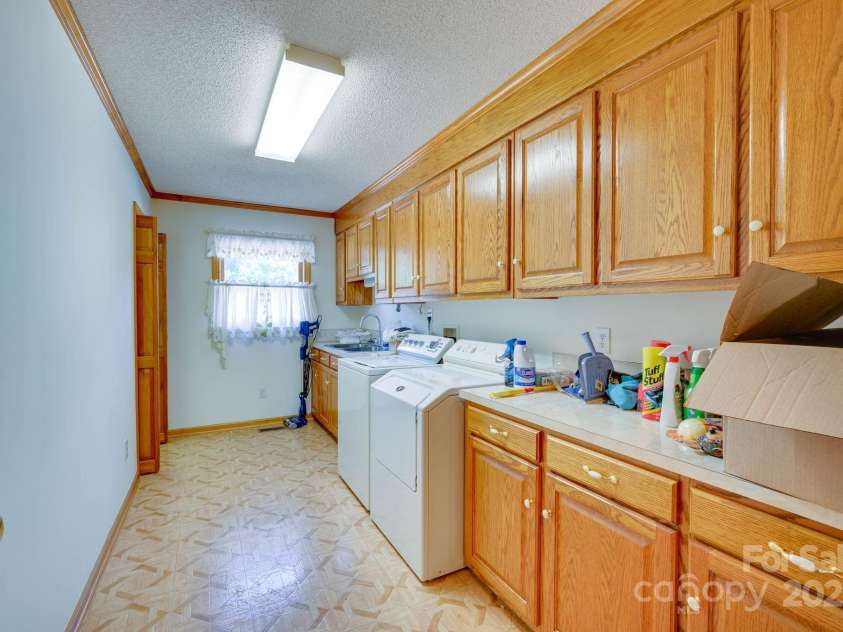 3132 Fox Den Circle, Iron Station, NC 28080.  MLS# CAR4292506, YatesRealty ID 2358. 