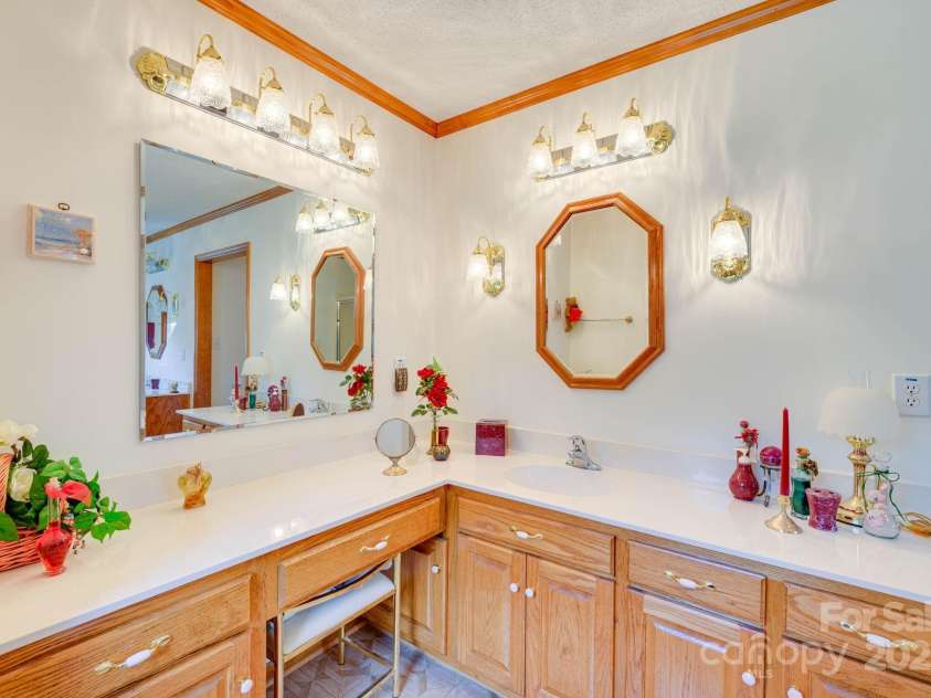 3132 Fox Den Circle, Iron Station, NC 28080.  MLS# CAR4292506, YatesRealty ID 2358. 