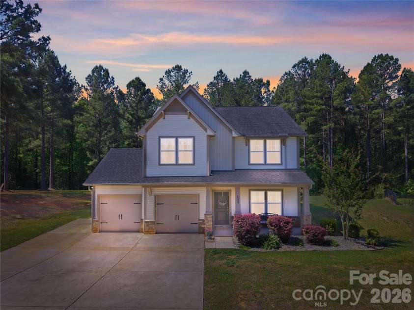 6509 Coniferous Circle, Waxhaw, NC 28173.  MLS# CAR4372903, YatesRealty ID 23580. 