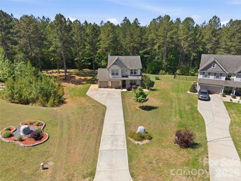 6509 Coniferous Circle, Waxhaw, NC 28173.  MLS# CAR4372903, YatesRealty ID 23580. 