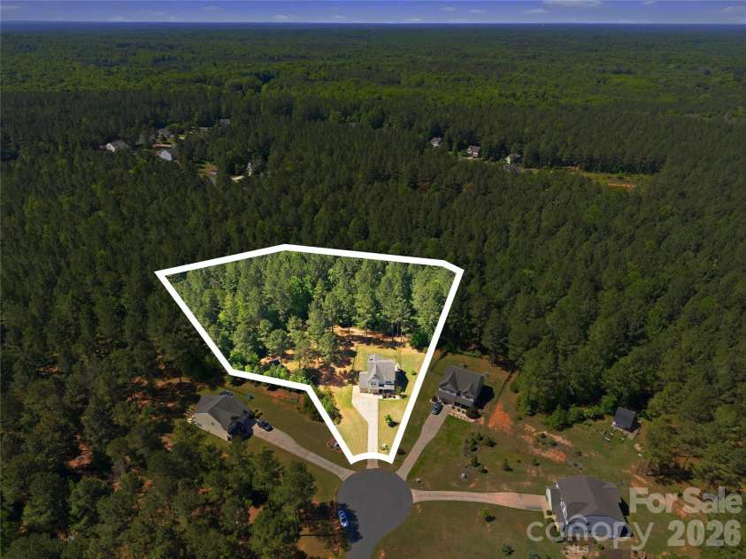6509 Coniferous Circle, Waxhaw, NC 28173.  MLS# CAR4372903, YatesRealty ID 23580. 