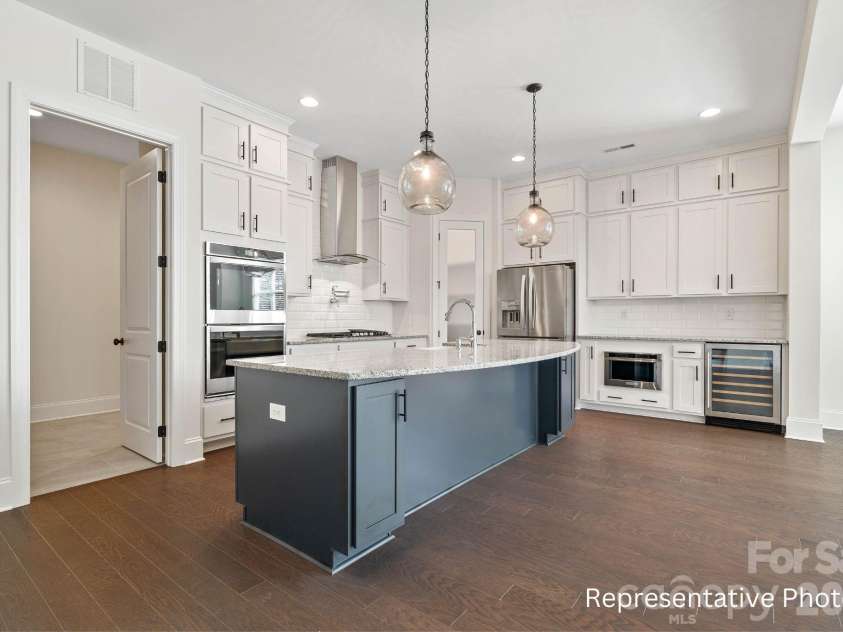 20392 Queens Street, Cornelius, NC 28031.  MLS# CAR4372699, YatesRealty ID 23581. 