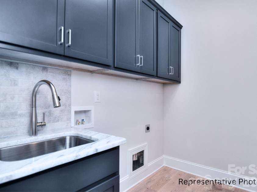 20392 Queens Street, Cornelius, NC 28031.  MLS# CAR4372699, YatesRealty ID 23581. 