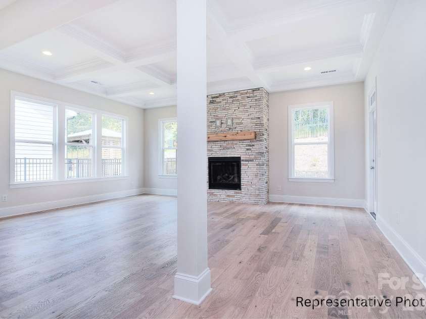 20392 Queens Street, Cornelius, NC 28031.  MLS# CAR4372699, YatesRealty ID 23581. 