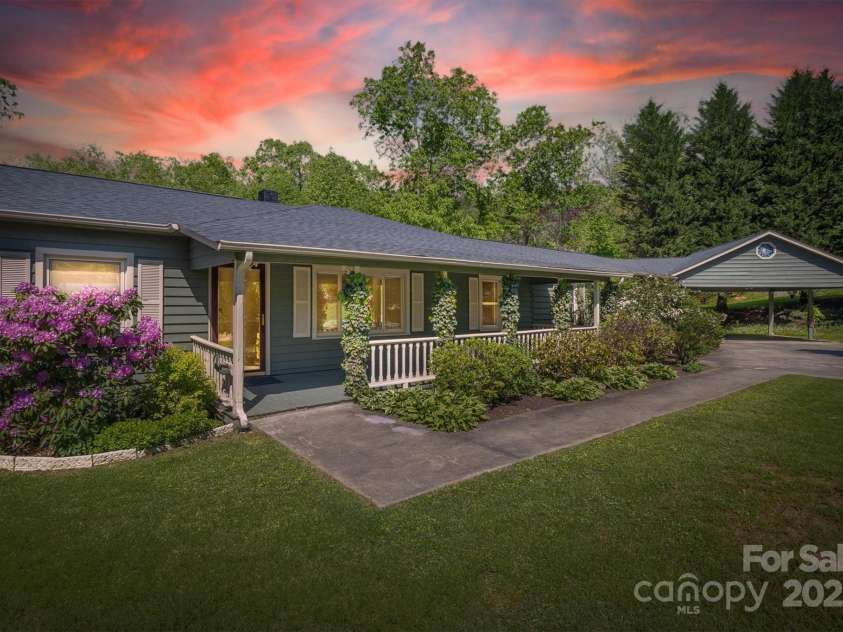 3535 Terra Firma Drive, Lenoir, NC 28645.  MLS# CAR4248381, YatesRealty ID 23581. 