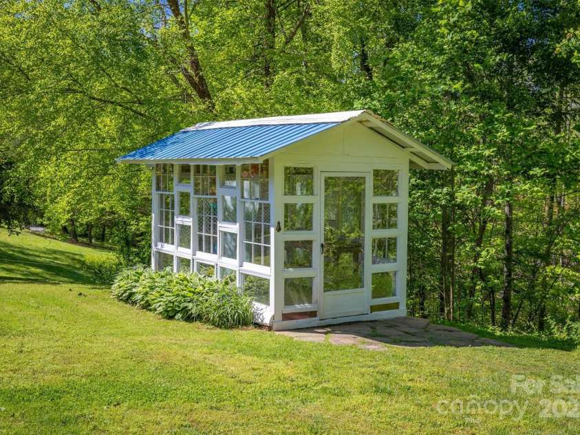 3535 Terra Firma Drive, Lenoir, NC 28645.  MLS# CAR4248381, YatesRealty ID 23581. 