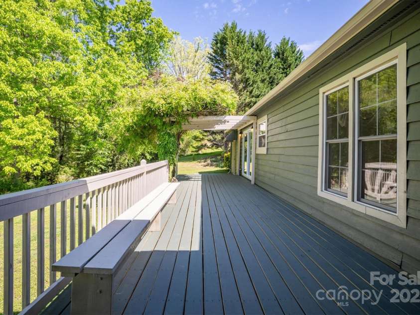 3535 Terra Firma Drive, Lenoir, NC 28645.  MLS# CAR4248381, YatesRealty ID 23581. 