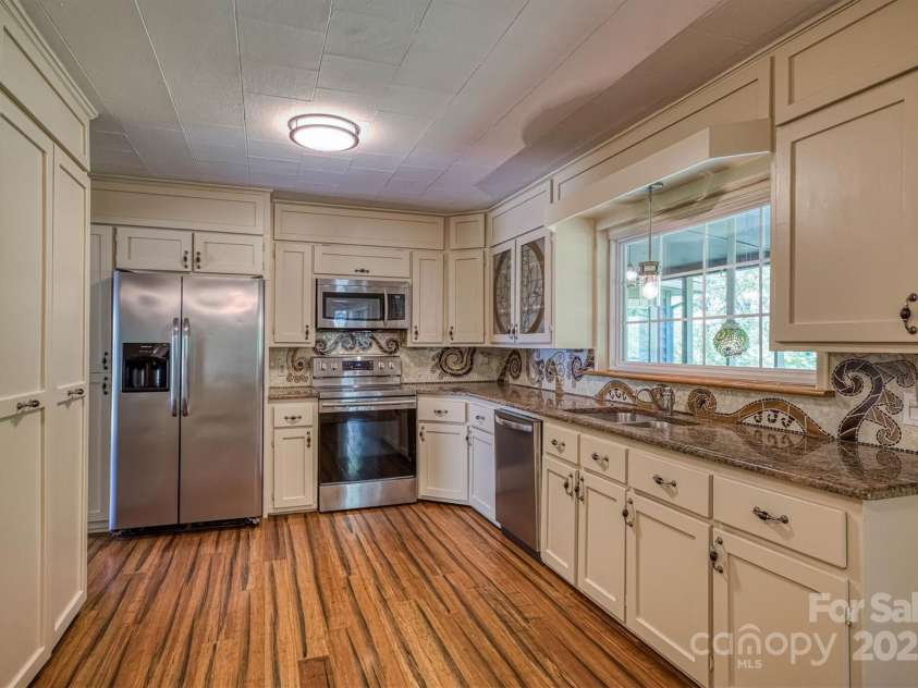 3535 Terra Firma Drive, Lenoir, NC 28645.  MLS# CAR4248381, YatesRealty ID 23581. 