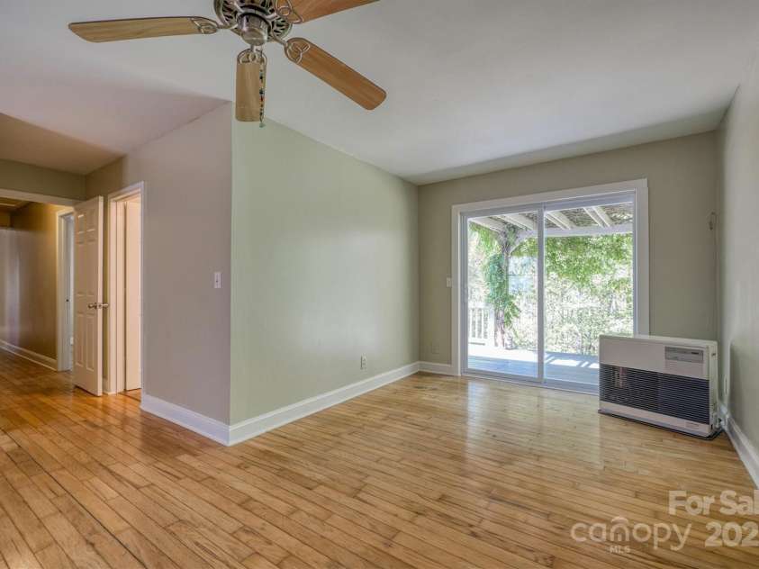 3535 Terra Firma Drive, Lenoir, NC 28645.  MLS# CAR4248381, YatesRealty ID 23581. 