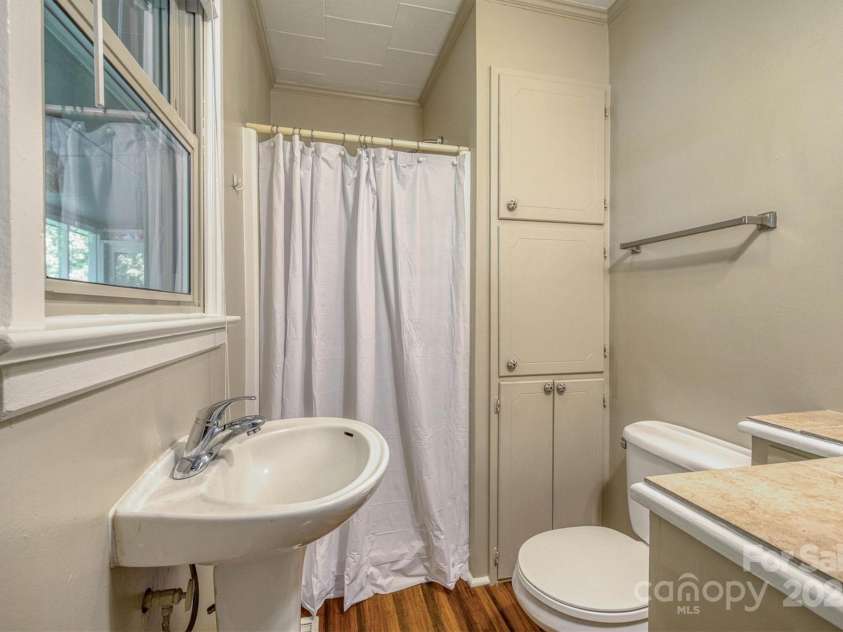 3535 Terra Firma Drive, Lenoir, NC 28645.  MLS# CAR4248381, YatesRealty ID 23581. 