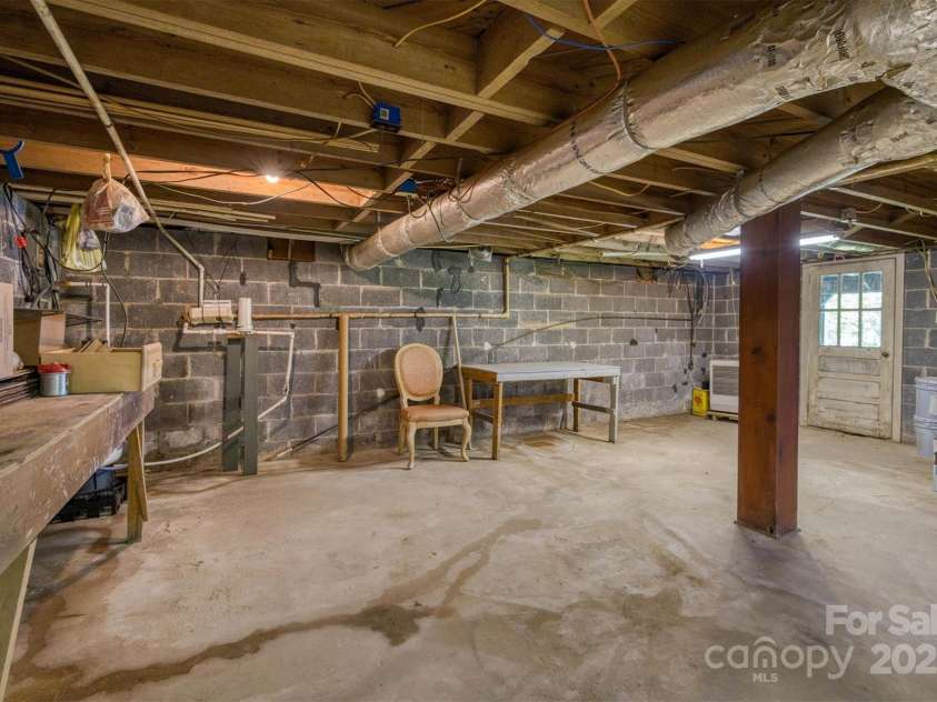 3535 Terra Firma Drive, Lenoir, NC 28645.  MLS# CAR4248381, YatesRealty ID 23581. 