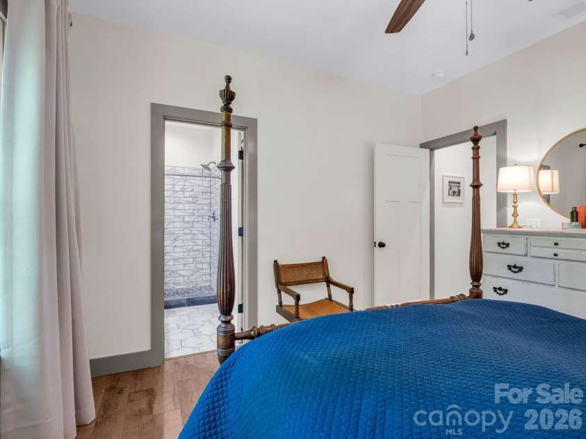 135 Half Moon Lane, Brevard, NC 28712.  MLS# CAR4378080, YatesRealty ID 23583. 