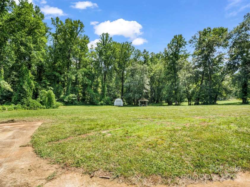 281 Quail Run, Forest City, NC 28043.  MLS# CAR4276143, YatesRealty ID 23585. 