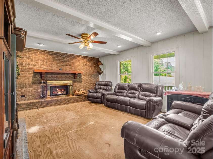 281 Quail Run, Forest City, NC 28043.  MLS# CAR4276143, YatesRealty ID 23585. 