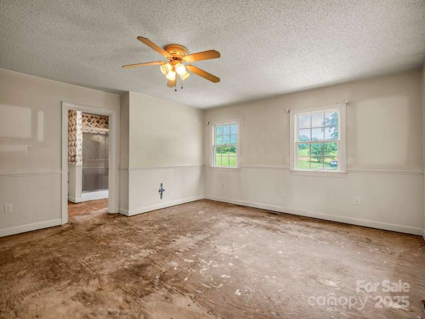 281 Quail Run, Forest City, NC 28043.  MLS# CAR4276143, YatesRealty ID 23585. 