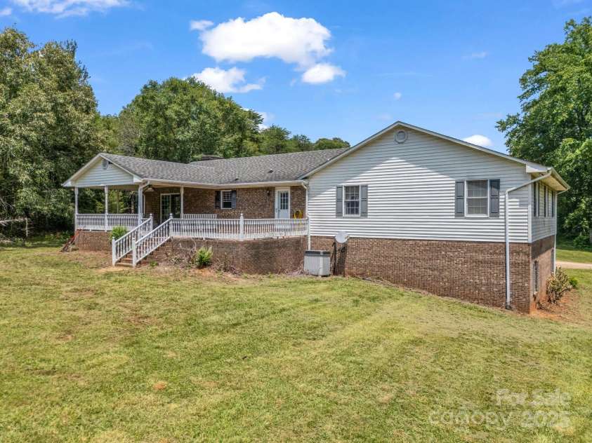 281 Quail Run, Forest City, NC 28043.  MLS# CAR4276143, YatesRealty ID 23585. 