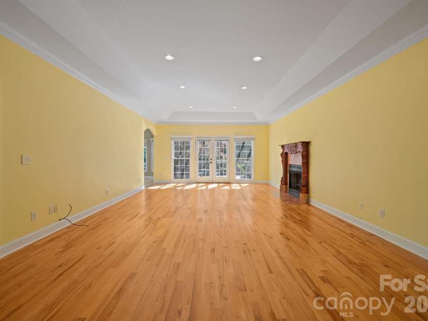 381 Lake Forest Drive, Taylorsville, NC 28681.  MLS# CAR4383134, YatesRealty ID 23586. Great Room
