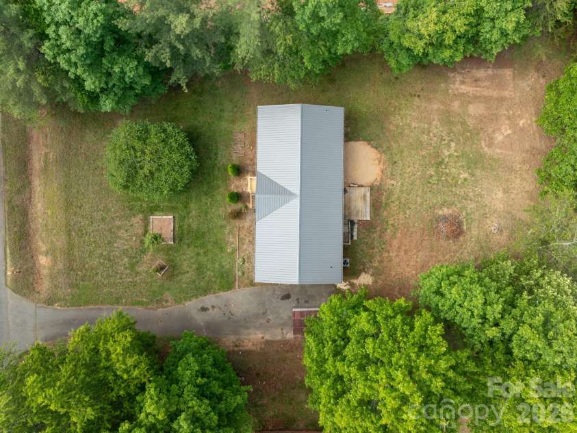 4137 Alderbrook Court, Lenoir, NC 28645.  MLS# CAR4374105, YatesRealty ID 23587. 