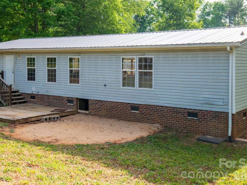 4137 Alderbrook Court, Lenoir, NC 28645.  MLS# CAR4374105, YatesRealty ID 23587. 