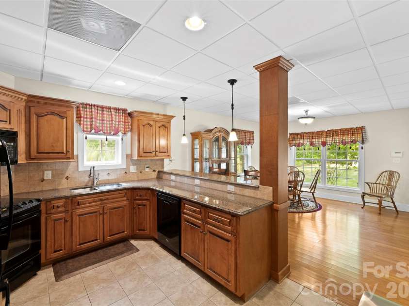 5424 Old Town Lane, Gastonia, NC 28056.  MLS# CAR4372373, YatesRealty ID 23588. 