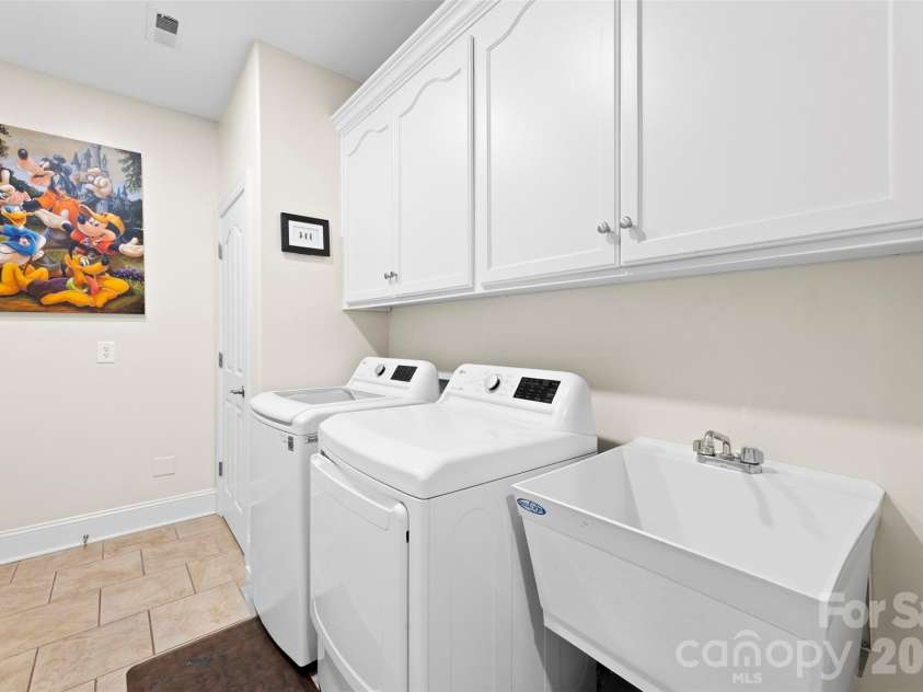 5424 Old Town Lane, Gastonia, NC 28056.  MLS# CAR4372373, YatesRealty ID 23588. 