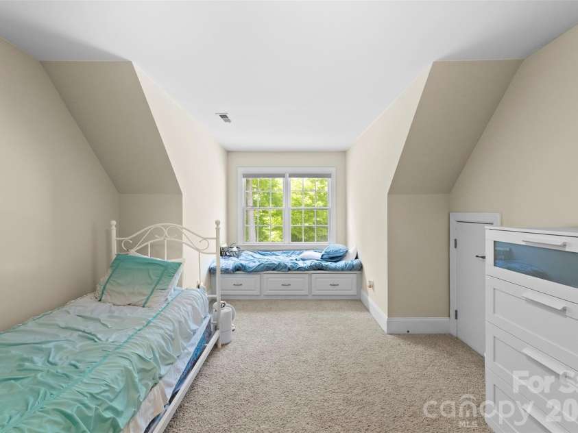5424 Old Town Lane, Gastonia, NC 28056.  MLS# CAR4372373, YatesRealty ID 23588. 