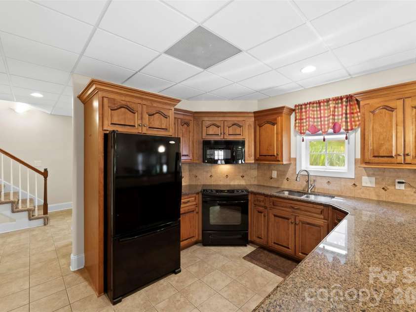 5424 Old Town Lane, Gastonia, NC 28056.  MLS# CAR4372373, YatesRealty ID 23588. 