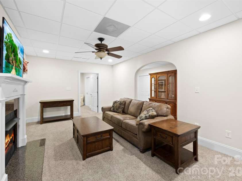 5424 Old Town Lane, Gastonia, NC 28056.  MLS# CAR4372373, YatesRealty ID 23588. 