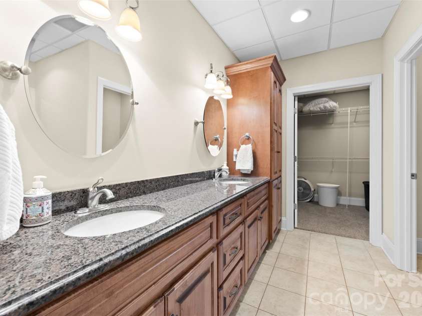 5424 Old Town Lane, Gastonia, NC 28056.  MLS# CAR4372373, YatesRealty ID 23588. 