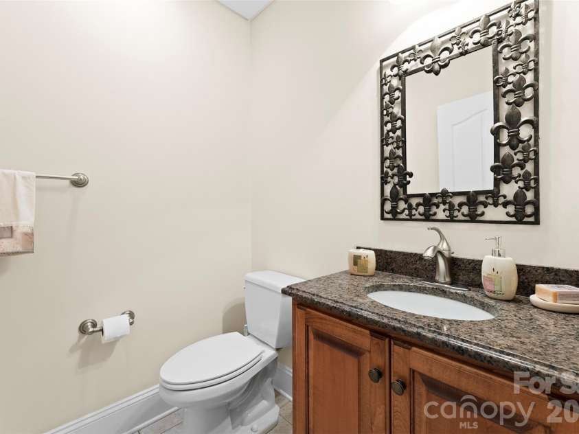 5424 Old Town Lane, Gastonia, NC 28056.  MLS# CAR4372373, YatesRealty ID 23588. 