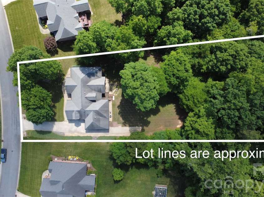 5424 Old Town Lane, Gastonia, NC 28056.  MLS# CAR4372373, YatesRealty ID 23588. 