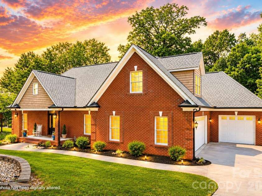 5424 Old Town Lane, Gastonia, NC 28056.  MLS# CAR4372373, YatesRealty ID 23588. 