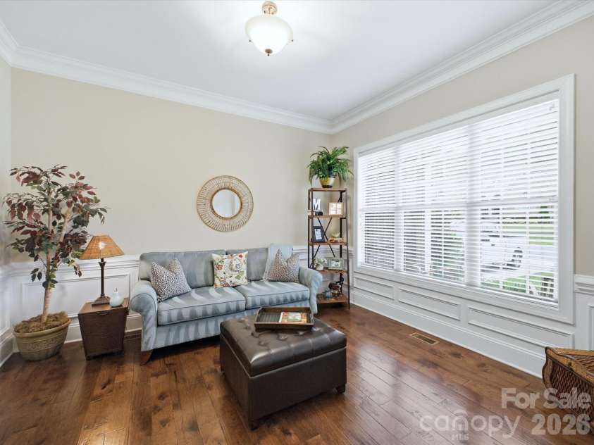 4005 Stonehill Lane, Matthews, NC 28104.  MLS# CAR4380578, YatesRealty ID 23589. 