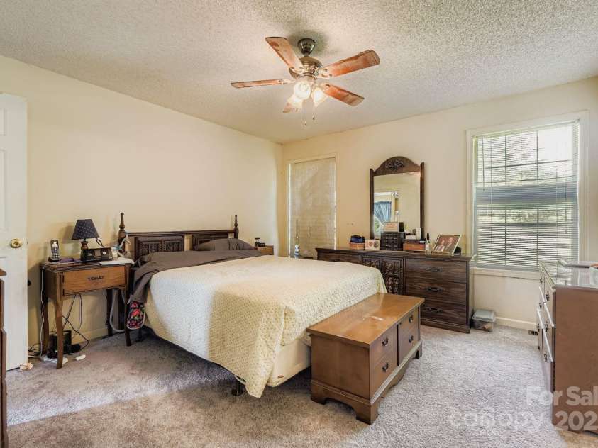 7785 Crestwood Drive, Kannapolis, NC 28081.  MLS# CAR4299268, YatesRealty ID 23589. 