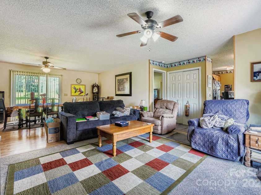 7785 Crestwood Drive, Kannapolis, NC 28081.  MLS# CAR4299268, YatesRealty ID 23589. 