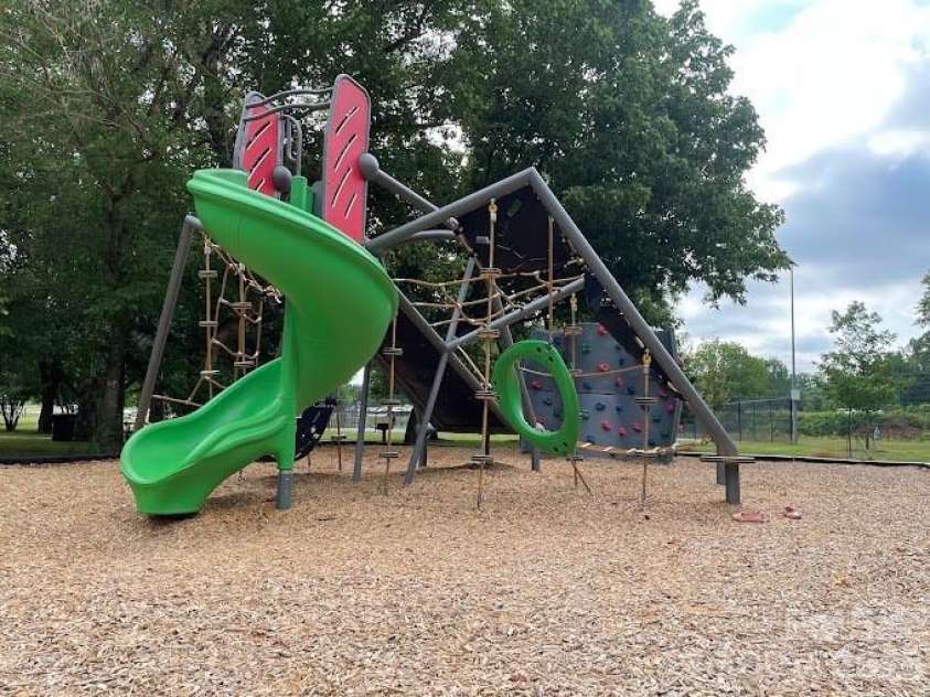 5946 Village Drive, Concord, NC 28027.  MLS# CAR4337305, YatesRealty ID 2359. Dorton Park 