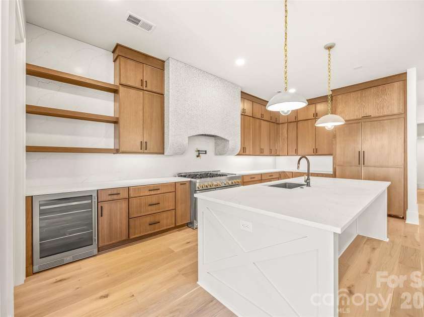 7109 Essington Drive, Charlotte, NC 28270.  MLS# CAR4353515, YatesRealty ID 23590. 