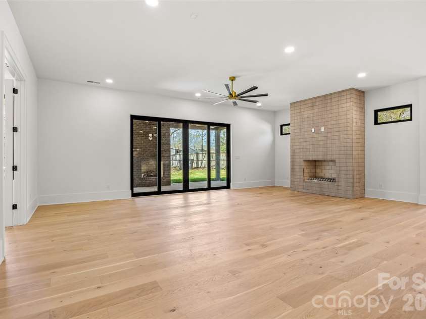 7109 Essington Drive, Charlotte, NC 28270.  MLS# CAR4353515, YatesRealty ID 23590. 