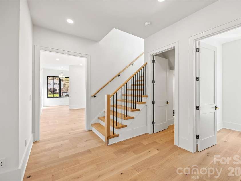 7109 Essington Drive, Charlotte, NC 28270.  MLS# CAR4353515, YatesRealty ID 23590. 