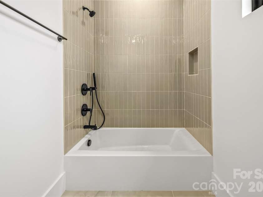 7109 Essington Drive, Charlotte, NC 28270.  MLS# CAR4353515, YatesRealty ID 23590. 