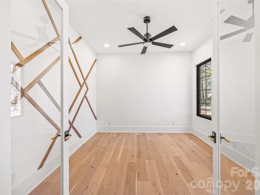 7109 Essington Drive, Charlotte, NC 28270.  MLS# CAR4353515, YatesRealty ID 23590. Office