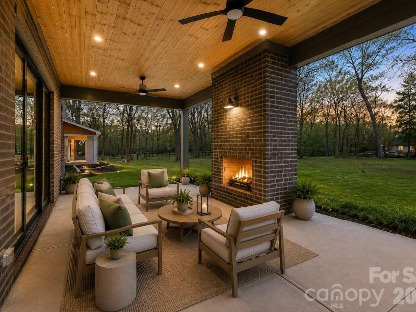 7109 Essington Drive, Charlotte, NC 28270.  MLS# CAR4353515, YatesRealty ID 23590. VIRTUALLY STAGED