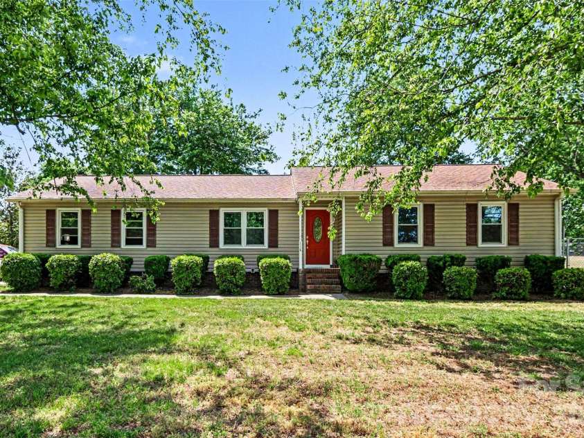 118 Yost Farm Road, Salisbury, NC 28146.  MLS# CAR4382965, YatesRealty ID 23591. 