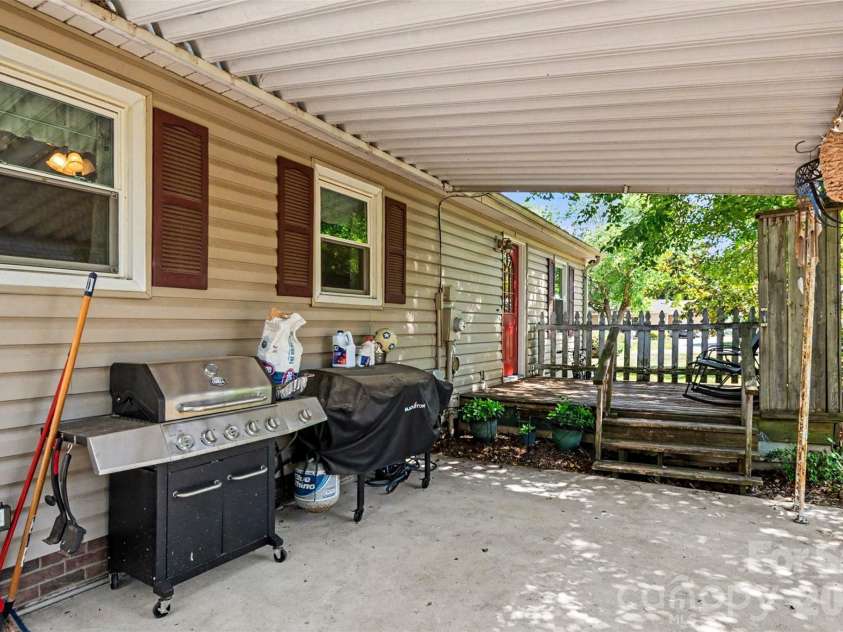 118 Yost Farm Road, Salisbury, NC 28146.  MLS# CAR4382965, YatesRealty ID 23591. 
