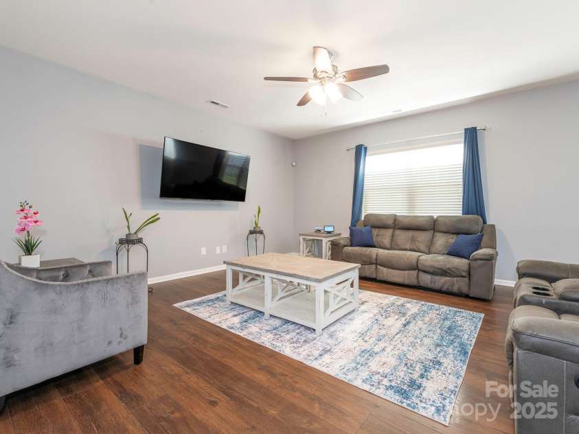 9123 Magnolia Lily Avenue, Charlotte, NC 28227.  MLS# CAR4272877, YatesRealty ID 23592. Living Room
