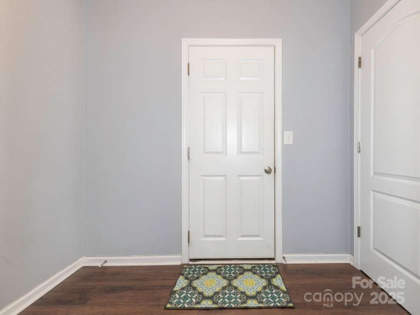 9123 Magnolia Lily Avenue, Charlotte, NC 28227.  MLS# CAR4272877, YatesRealty ID 23592. Mudroom