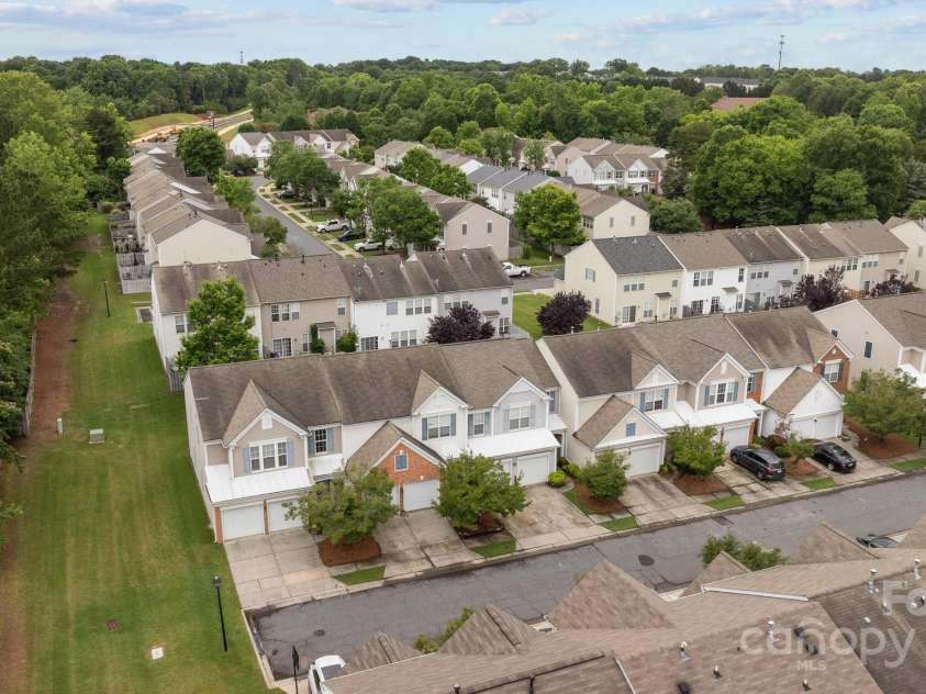 10207 Garmoyle Street, Charlotte, NC 28277.  MLS# CAR4260352, YatesRealty ID 23594. 